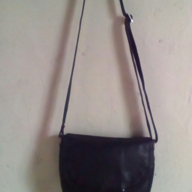 Clarks sling bag