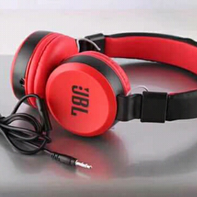 JBL Headphone, Audio, Headphones & Headsets on Carousell