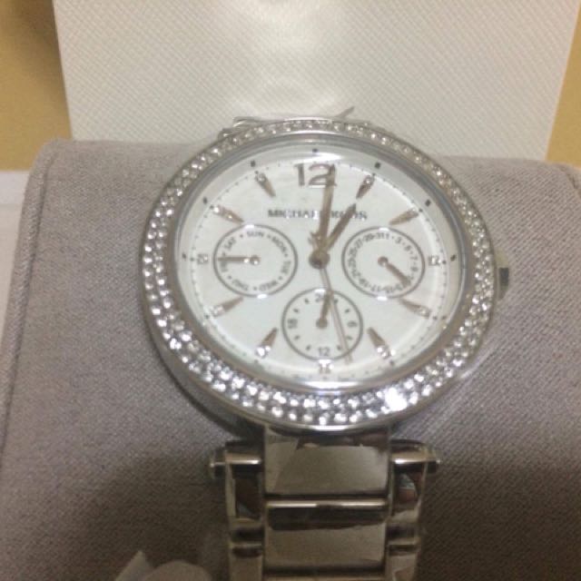 mk 5779 watch