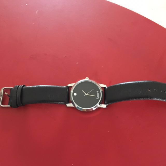 Movado Replica DCH move out sale Mobile Phones Gadgets