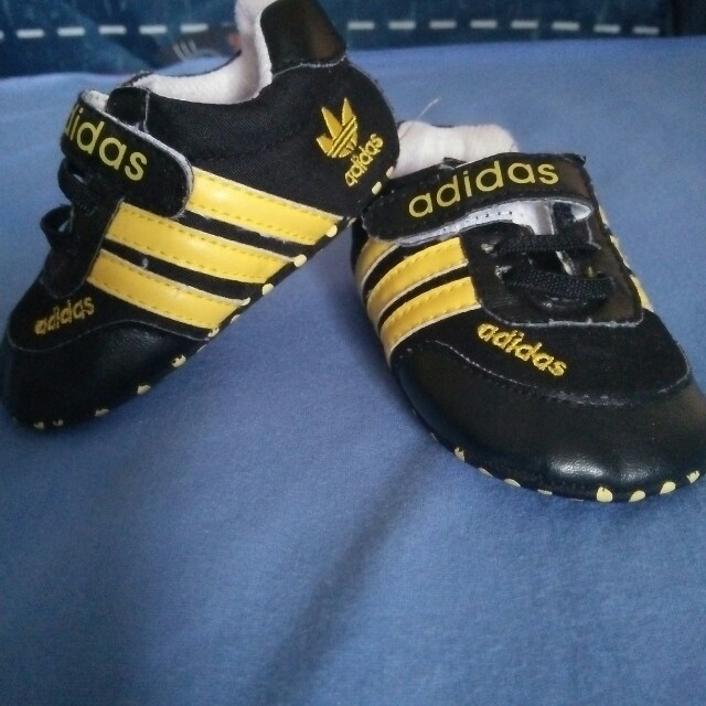 Sepatu Bayi Adidas Bayi Anak Lainnya Di Carousell