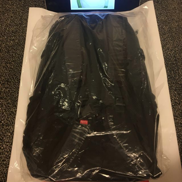 Supreme Backpack Black FW17 BNWT with receipt, Men's Fashion, Bags