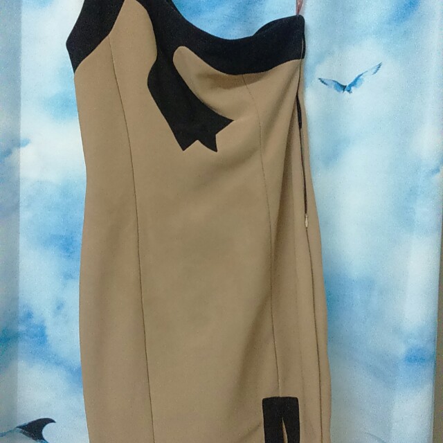 Overseas Dresses