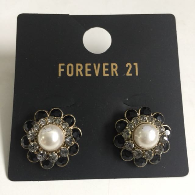 Pearl earrings forever 21 top