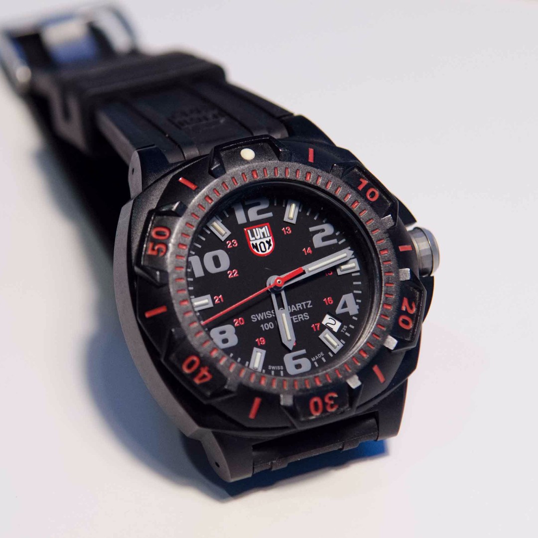 LUMINOX Sentry 0200, Mobile Phones & Gadgets, Wearables & Smart Watches ...