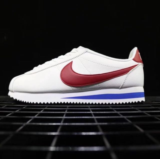 nike cortez couple shoes
