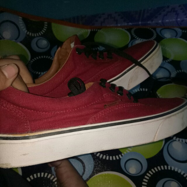 Sepatu Vans Merah Maroon