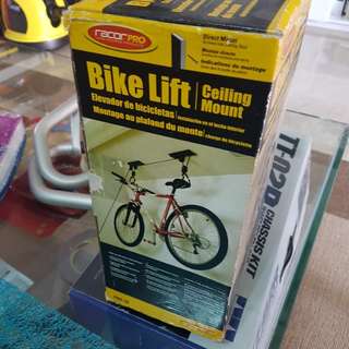 Racor bicycle lift