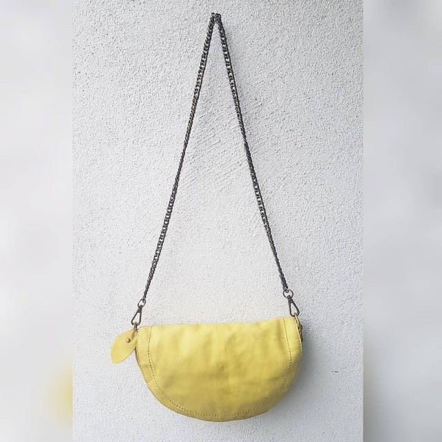 Chat Chat Sling Leather Bag Luxury Bags Wallets On Carousell