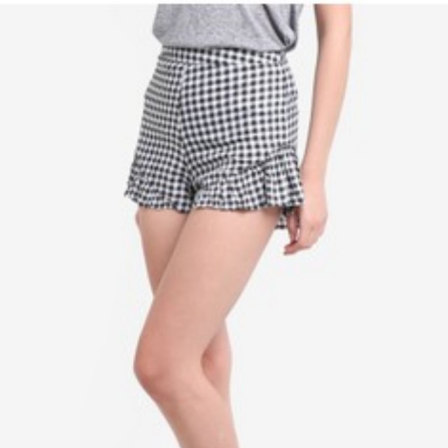 high waisted ruffle shorts
