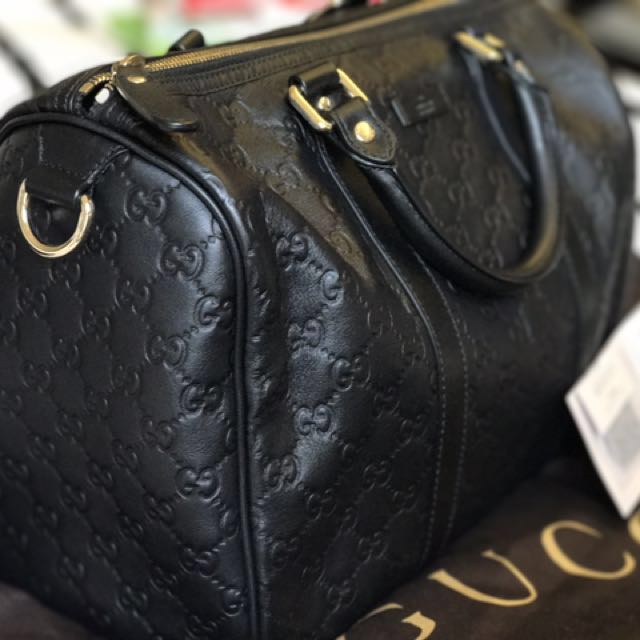 Gucci signature black leather bag clearance