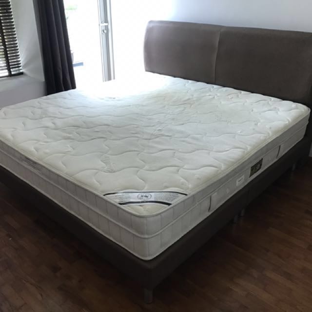 Second hand hot sale king size mattress