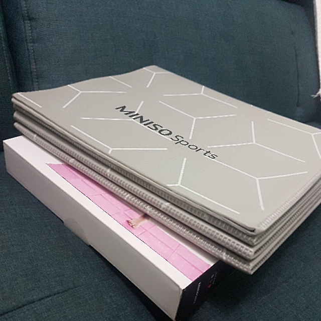 miniso foldable yoga mat