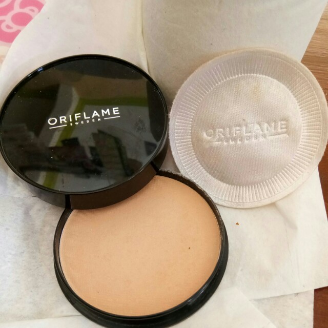 Oriflame Pure Color Pressed Powder Bedak Padat Kesehatan Kecantikan Rias Wajah Di Carousell