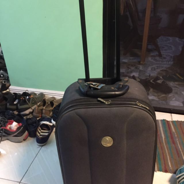 voyager luggage sm
