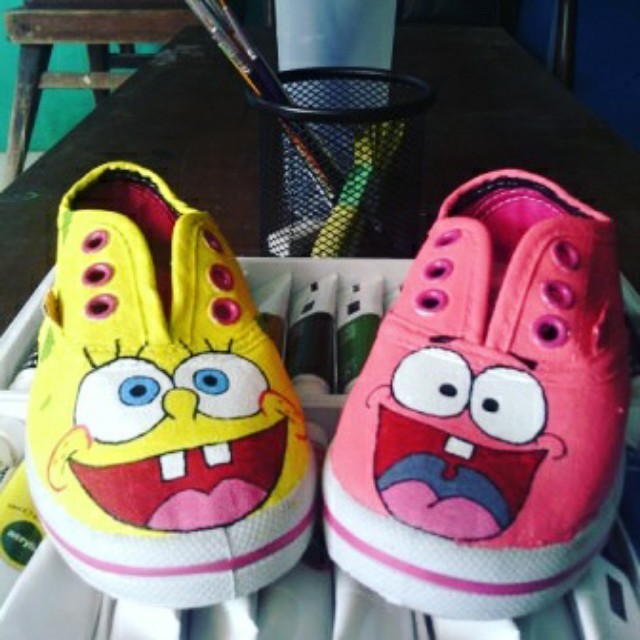 sepatu spongebob