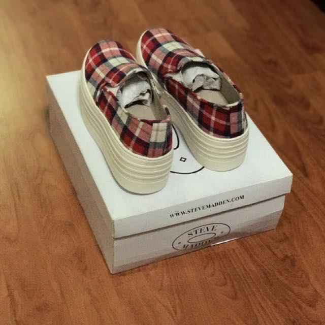 Trendy new Steve Madden Bellie Platform Sneakers for Women Red