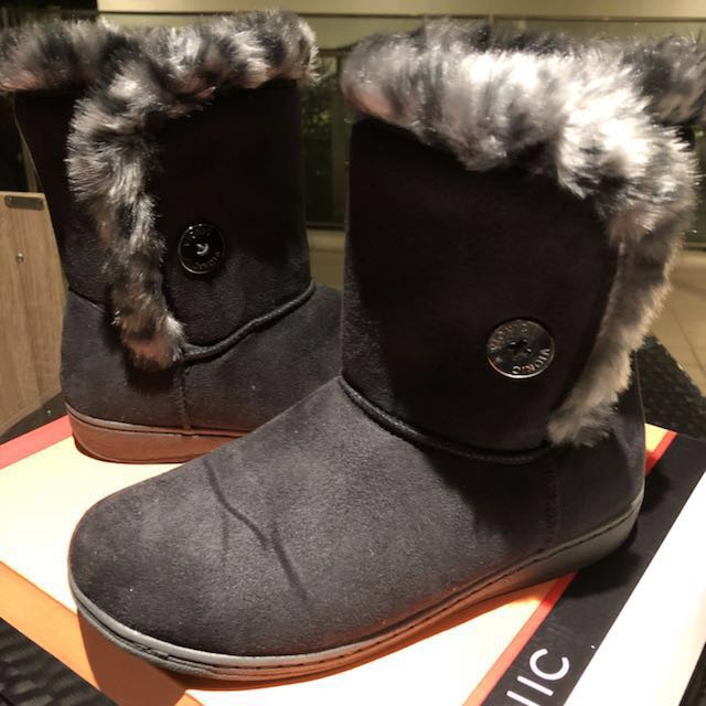 VIONIC boots designed by podiatrists , Women's Fashion, Footwear, Shoe