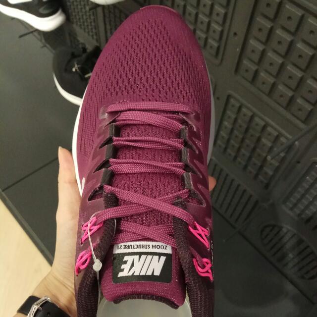 Women's zoom structure 21 sale