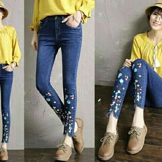 clara embroidrey pants