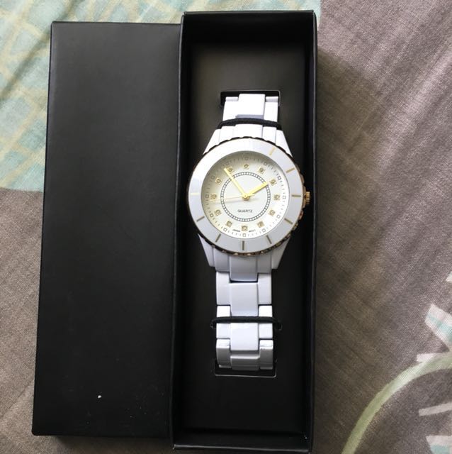 AVON CERAMIC WATCH, Womenu0027s Fashion, Watches on Carousell