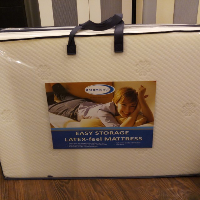 Dreamland foldable mattress top