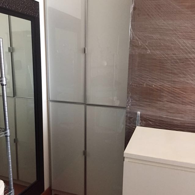Ikea Morliden Glass Door for Billy Bookcase, 傢俬＆家居, 傢俬, 櫃子、組合櫃及置物架