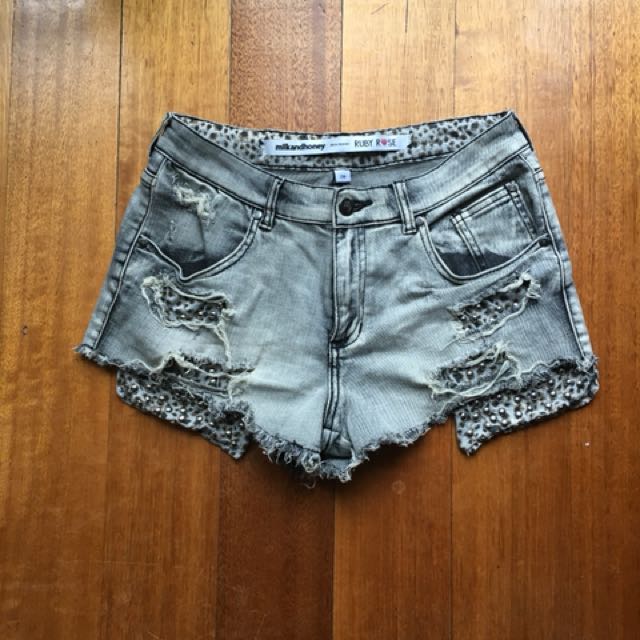 Milk And Honey Ruby Rose Denim Shorts Women S Fashion Clothes
