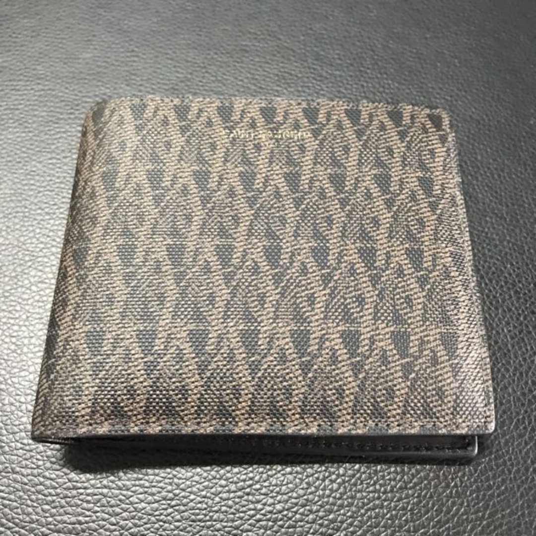 Goyard bifold wallet, Men's Fashion, Watches & Accessories, Wallets & Card  Holders on Carousell