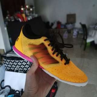 (Category: ) located in . Submitted by swaggysoles (Listing ID 136771803, Image 1). Description: .