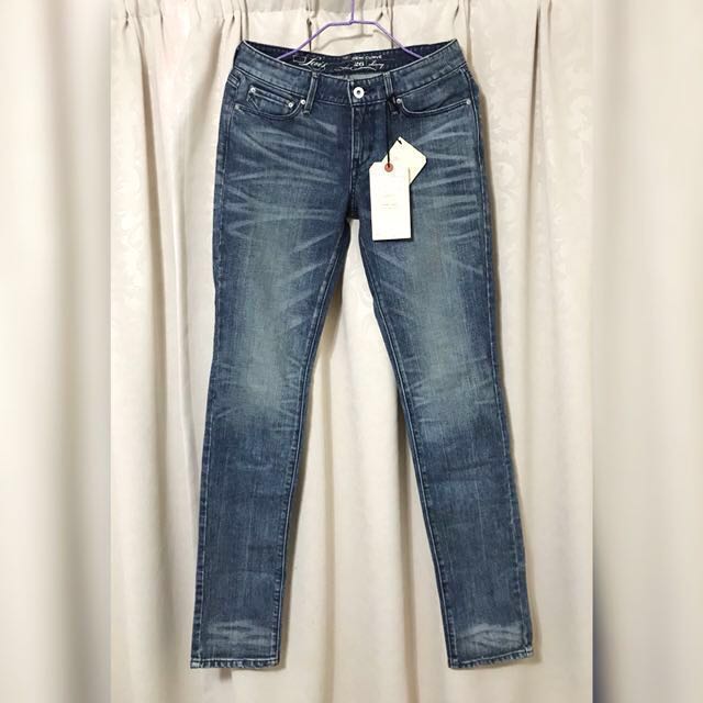 levis low rise skinny