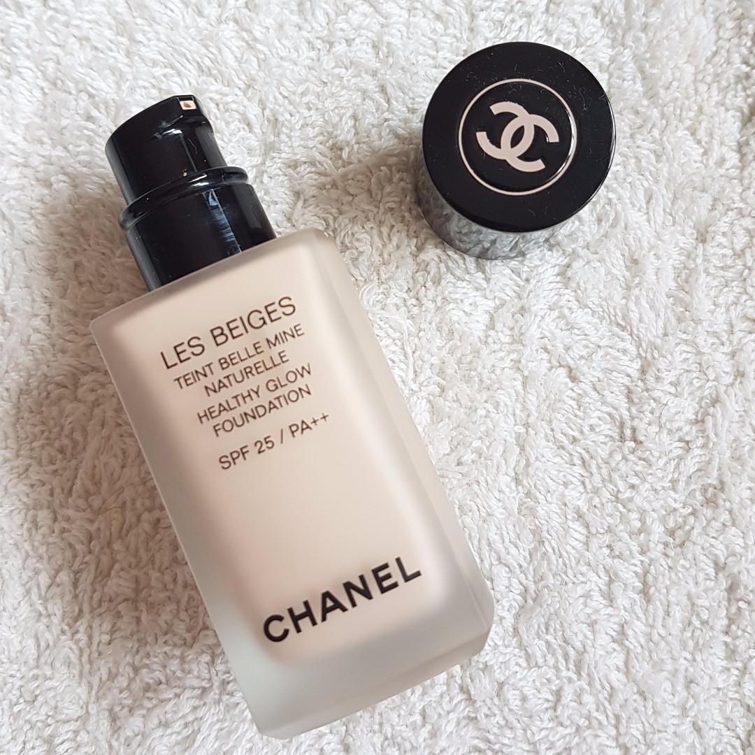 BRAND NEW CHANEL LES BEIGES HEALTHY GLOW FOUNDATION SPF 25 / PA++ IN NO.10,  Beauty & Personal Care, Face, Makeup on Carousell