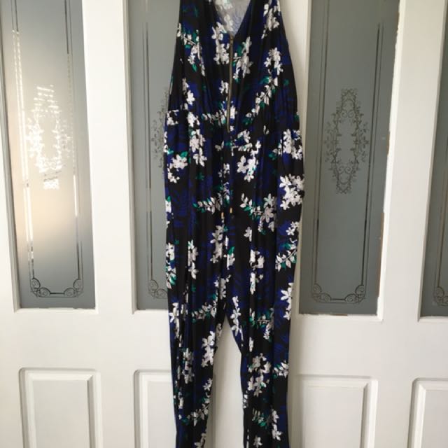 floral jumpsuit size 18
