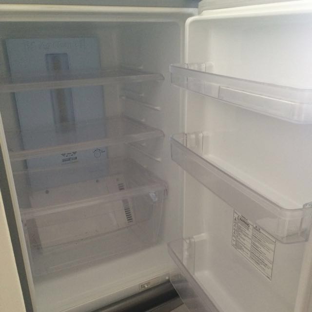 GREAT DEAL Panasonic 2door 184L Energy Efficient Fridge Freezer, TV