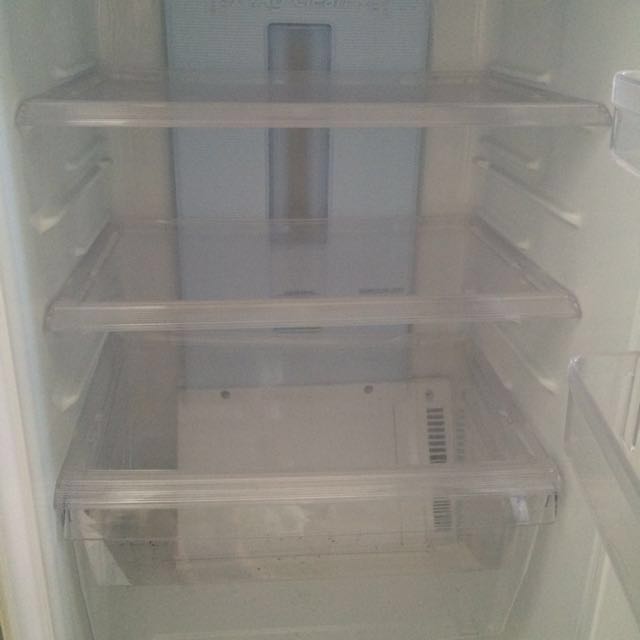 GREAT DEAL Panasonic 2door 184L Energy Efficient Fridge Freezer, TV
