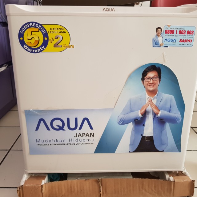 Jual Cepat Kulkas Mini Aqua Sanyo Aqr D50f Elektronik Lainnya