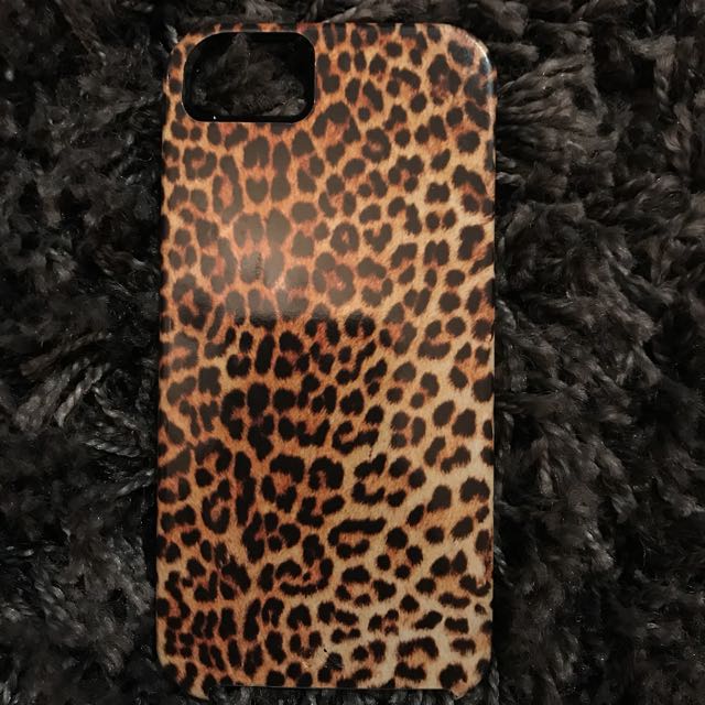 Leopard iphone 5 case (Category: iPhone 12 Series) located in Manila. Submitted by foxydivas (Listing ID 136736717, Image 1). Description: .