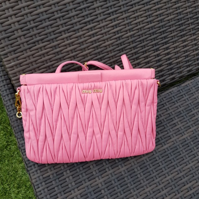 miu miu sling bag