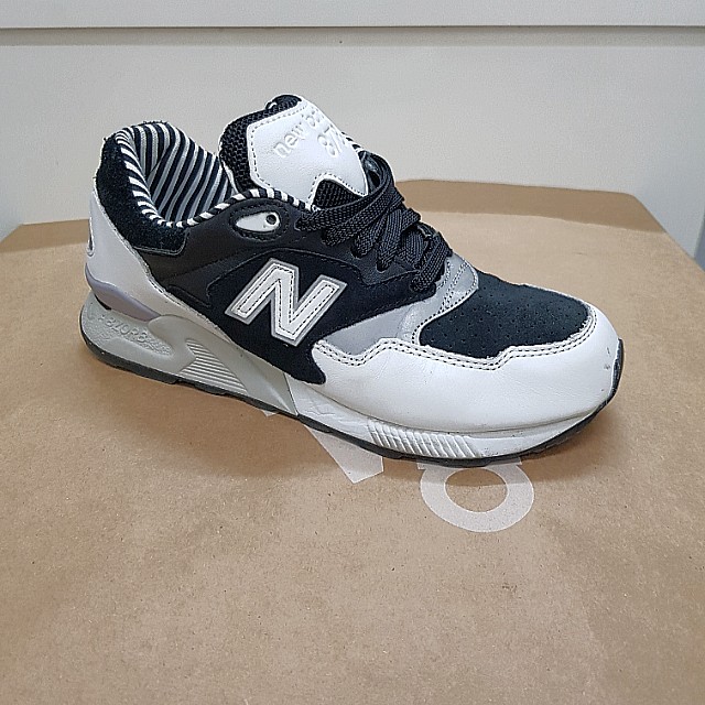 nb 878
