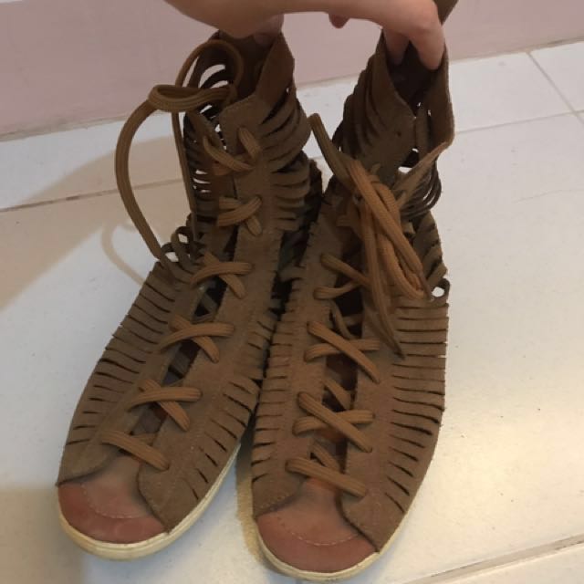 nike women's gladiator sandals