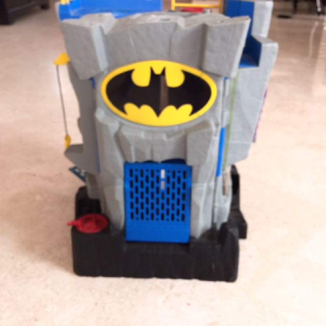 batman toys house