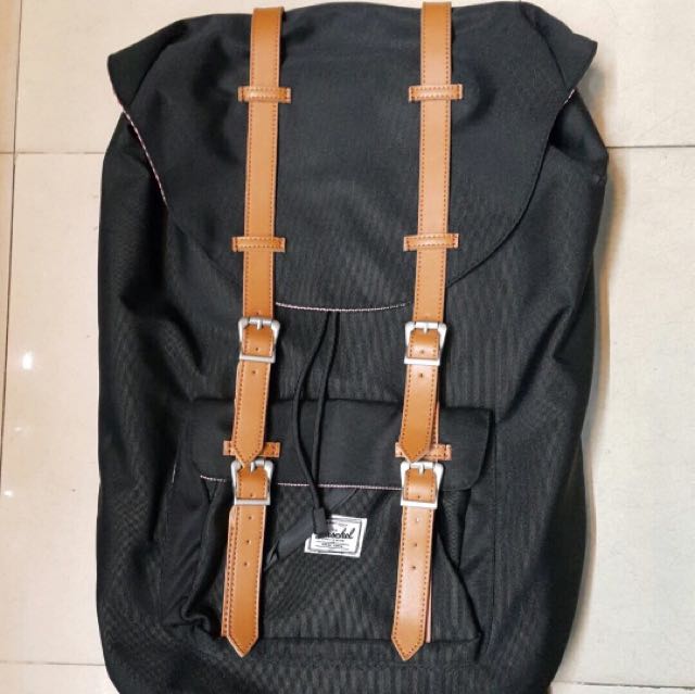 tas herschel original news, men's fashion, men's bags & wallets on
