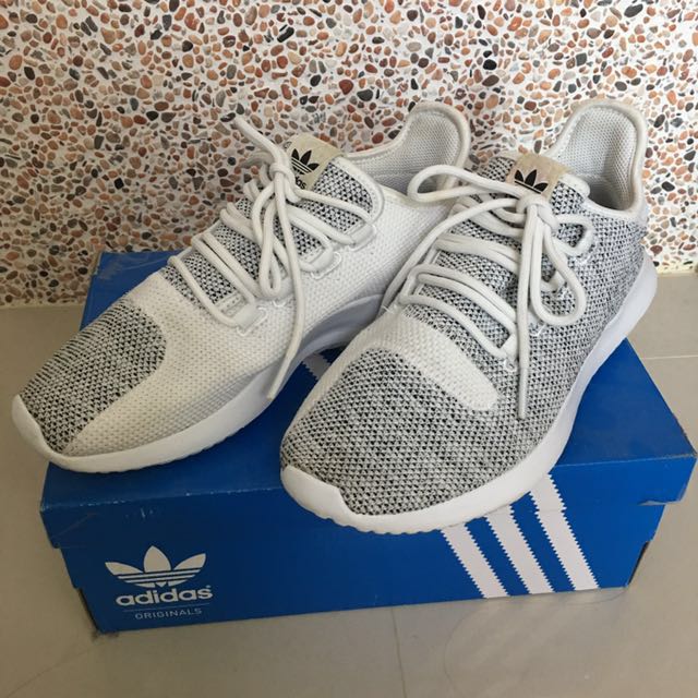 愛迪達adidas 小350 灰白配色tubular Shadow Greywhite 她的時尚 鞋子在旋轉拍賣 愛迪達adidas 小350 灰白配色tubular Shadow Greywhite 她的時尚 鞋子在旋轉拍賣