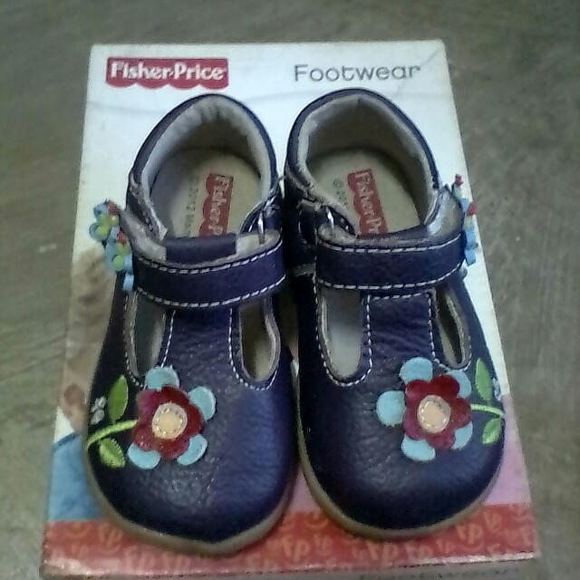 fisher price shoes for toddlers