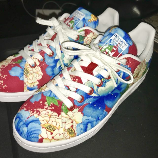 adidas stan smith power red floral