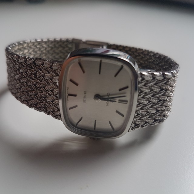 Authentic Omega Deville (Category: Watches) located in Kuala Lumpur. Submitted by ivan_ycj (Listing ID 137325521, Image 1). Description: Authentic Omega Deville Japan used item 100% genuine item sold only.. Call :0125390003 Watsapp : www.wasap.my/60125390003.