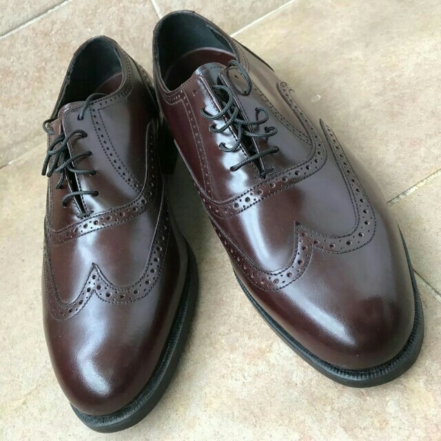 florsheim wingtip oxford