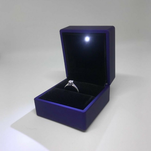 engagement ring box with led