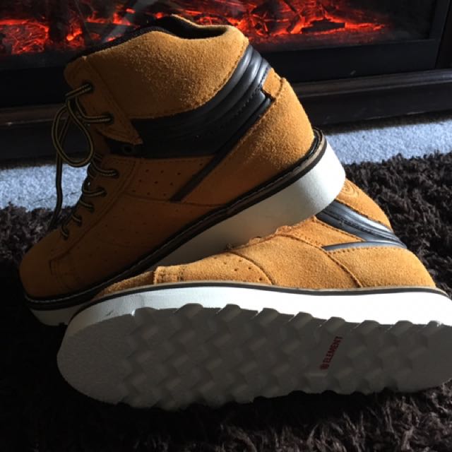 Boys fall deals boots