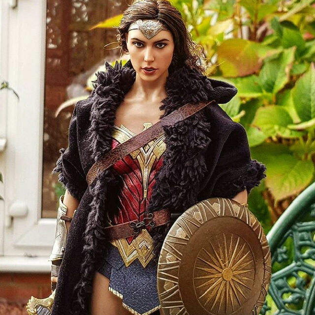1 6 wonder woman black fur cloak coat